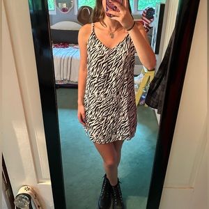 Garage Black and White Dress size: S